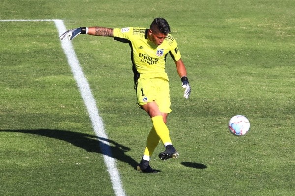 Brayan Cortés es figura en los últimos partidos de Colo Colo | Foto: Agencia Uno