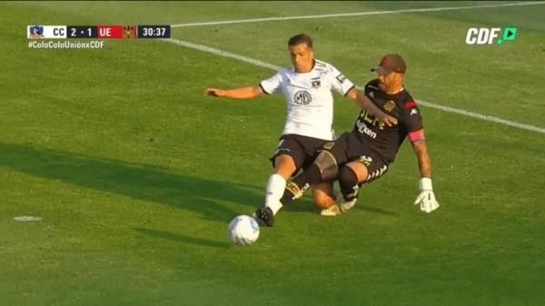 Falta a Costa que pasó colada para el VAR. | Foto: Captura.