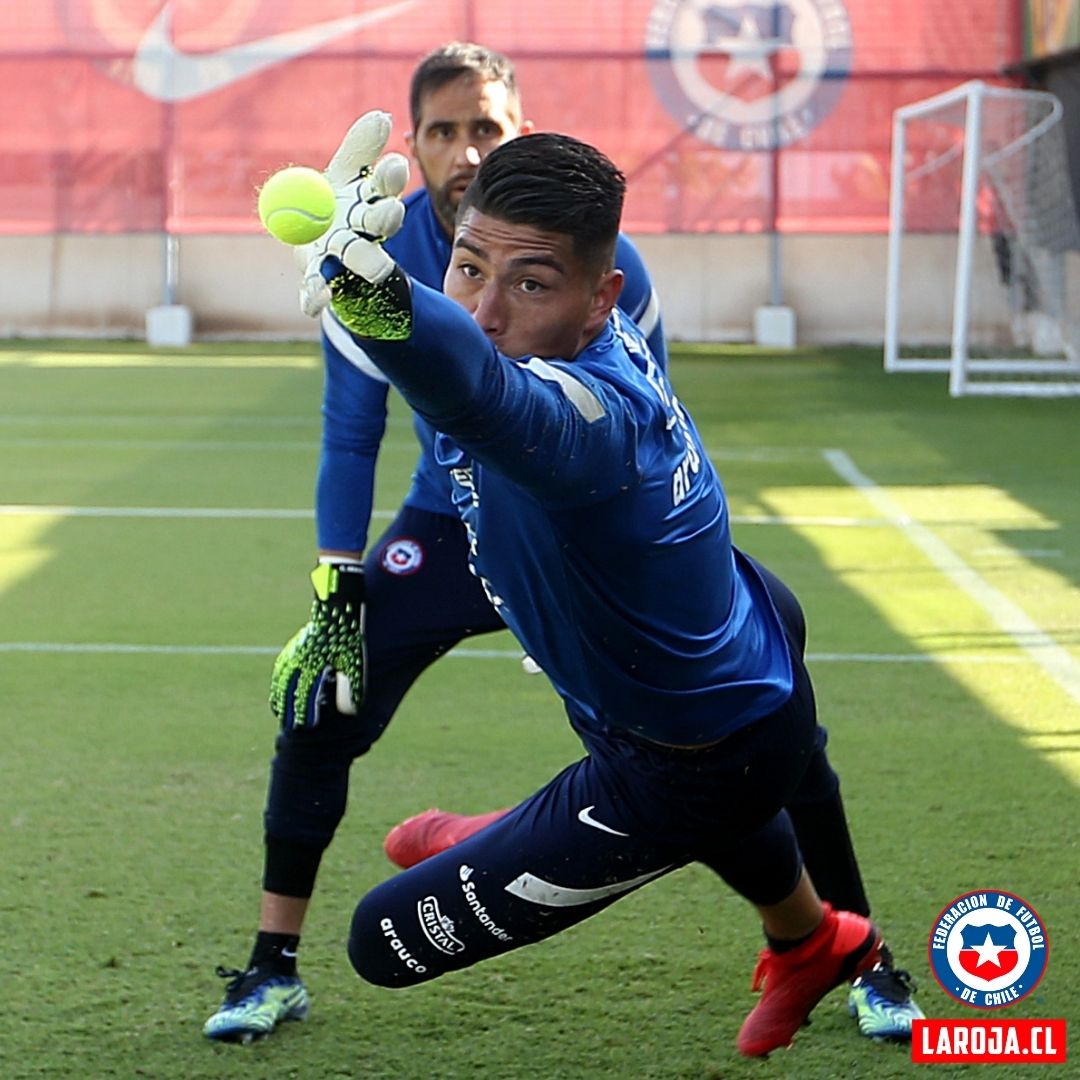 Brayan Cortés entrena en La Roja | Foto: LaRoja.cl
