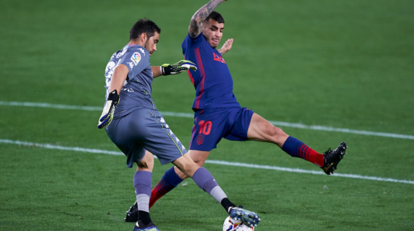 Claudio Bravo - Real Betis