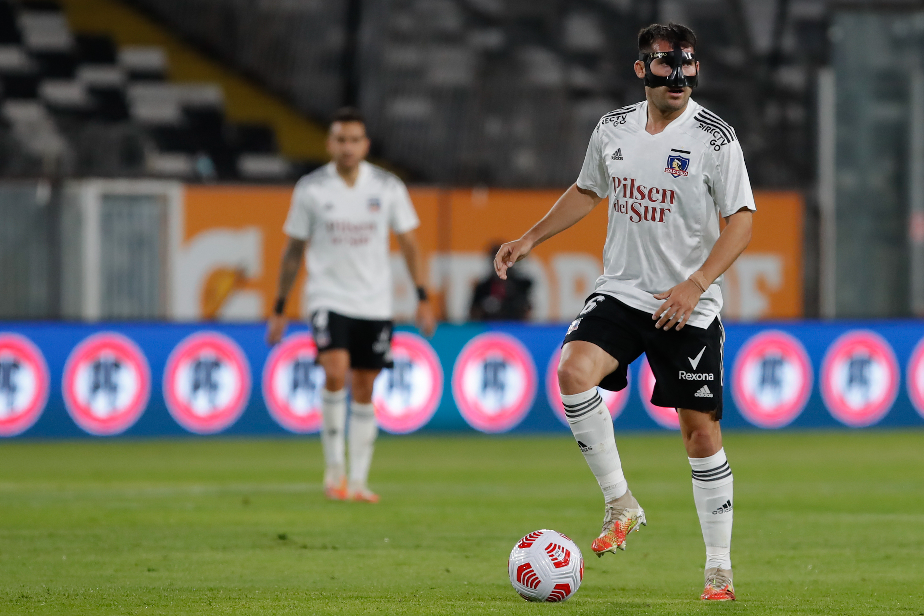 César Fuentes volvió en el último partido ante O’Higgins tras superar una fractura nasal / FOTO: Agencia Uno