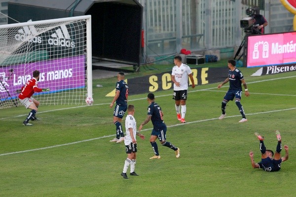El gol de Leonardo Gil para mantener la historia en orden en el Estadio Monumental. | Foto: Agencia UNO.