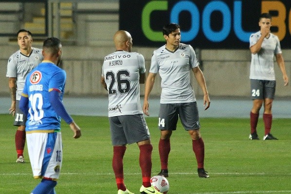 Suazo y Fernández con la camiseta de La Serena. | Foto: Agencia UNO.