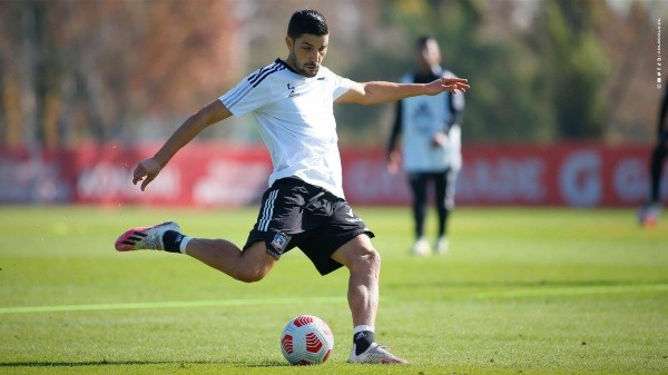 Nicolás Blandi se entrena en Colo Colo mientras decide su futuro / FOTO: Colo Colo Oficial