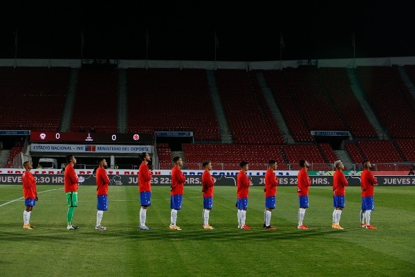La formación de La Roja tendría dos sorpresas de última hora | Foto: Agencia Uno