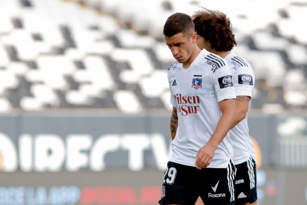 Carlos Carmona estuvo tres años en Colo Colo / FOTO: Agencia Uno