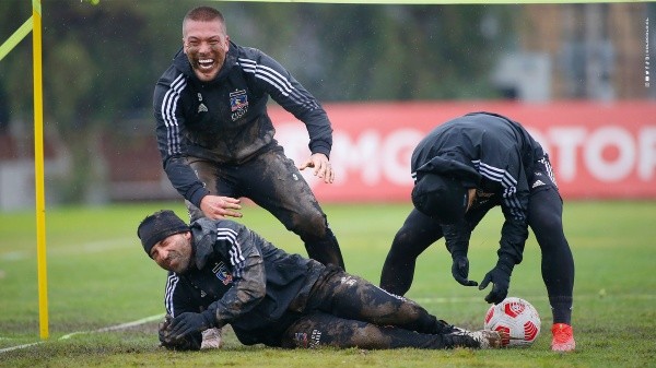 La guerra de barro en Colo Colo