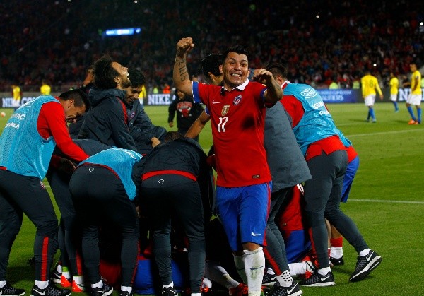 Los festejos del triunfo de Chile sobre Brasil en las Clasificatorias a Rusia | Foto: Agencia Uno