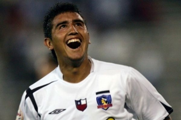 Los primeros pasos de Vidal fueron con Colo Colo | Foto: archivo