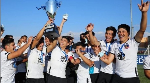 Colo Colo conoció su grupo para el retorno de las competencia | Foto: captura