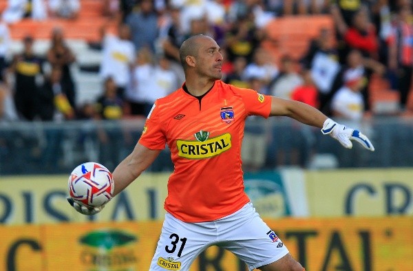 Eduardo Lobos defendió el arco de Colo Colo en dos períodos / FOTO: Agencia Uno