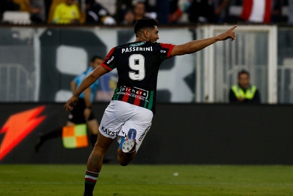 Lucas Passerini anotó 16 goles con la camiseta de Palestino en 30 encuentros. | Foto: Agencia UNO.