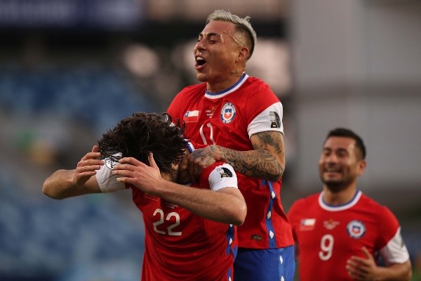 Brereton y Vargas, dos cartas de gol que no tendrá La Roja ante Colombia. (Foto: Agencia Uno)