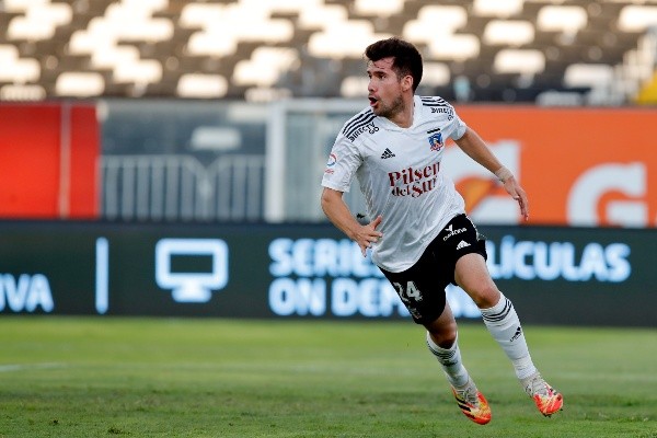 Cesar Fuentes volante de Colo Colo.