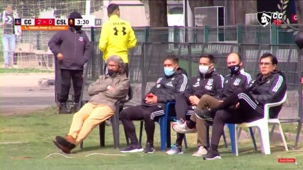 Daniel Morón, Leandro Stillitano, Walter Lemma, Edmundo Valladares y Gustavo Quinteros vieron el triunfo de la Sub 21 de Colo Colo. Fuente: Captura.