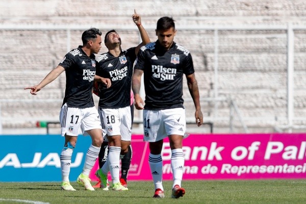 Colo Colo festeja en La Cisterna.(Foto: Agencia Uno)