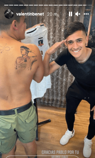 La foto de Pablo Solari junto al hincha