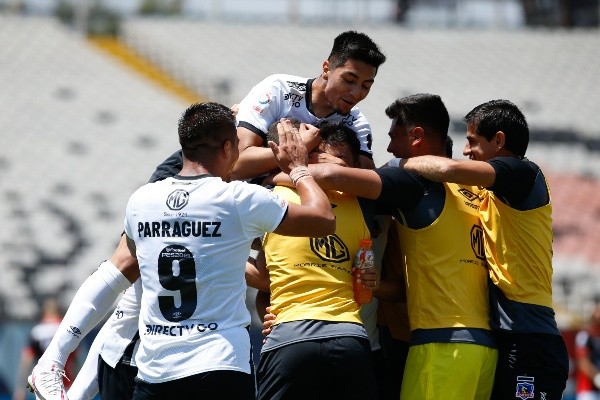El primer triunfo de Quinteros con Colo Colo fue gracias a un gol agónico de Morales sobre Antofagasta. | Foto: Agencia UNO.