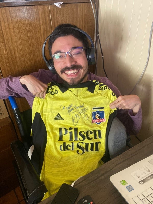 Frederik con la camiseta de Omar Carabalí. | Foto: Twitter.