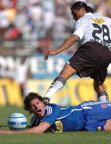 La icónica imagen de Meléndez golpeando al Matador. | Foto: Archivo.