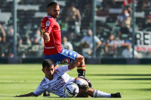 Vicente Pizarro todavía no sella su renovación en el Cacique. | Foto: Colo Colo.