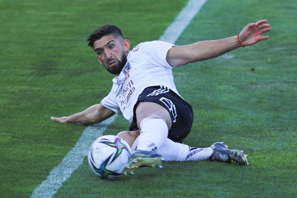 Emiliano Amor en Colo Colo