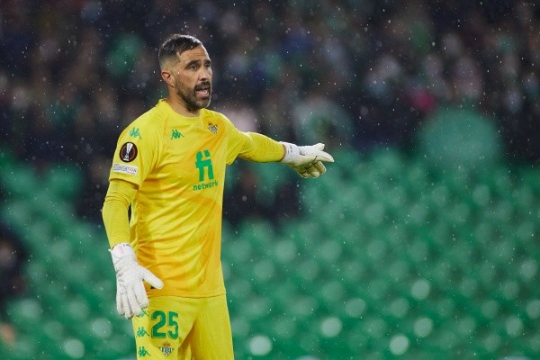 Claudio Bravo volvió a las canchas con el Betis / FOTO: Getty Images