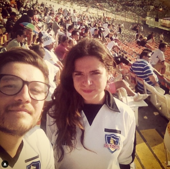 Antonia Orellana con la camiseta del Cacique bien puesta en el Monumental en el 2015. | Foto: Instagram.