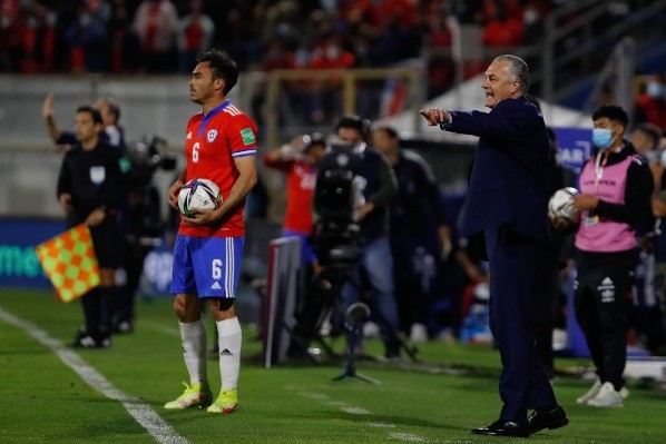 Gabriel Suazo convenció a Lasarte en la Roja / FOTO: Agencia Uno
