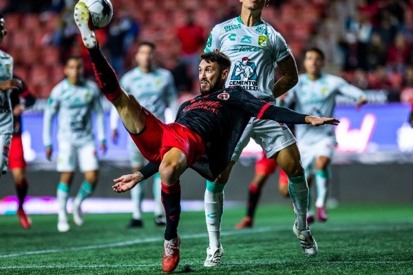 Facundo Ferreyra no lo pasa bien en el fútbol mexicano / FOTO: Getty Images