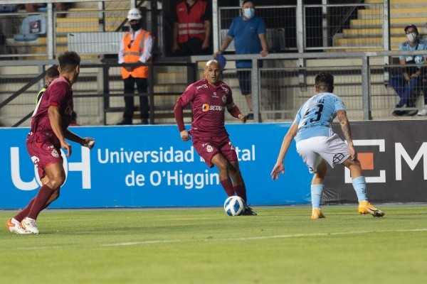 Humberto Suazo vive su segunda etapa como jugador de Deportes La Serena / FOTO: Agencia Uno