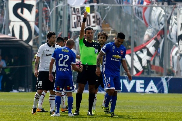 Roberto Tobar dirigirá su séptimo Superclásico. / FOTO: Agencia Uno