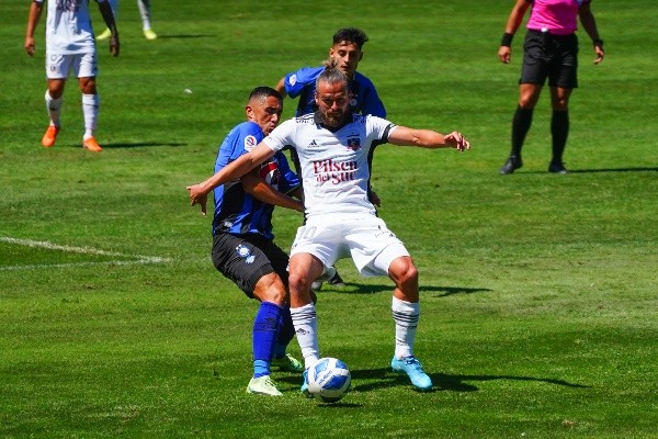 Santos todavía no convierte ningún gol con la camiseta alba. | Foto: Guillermo Salazar.