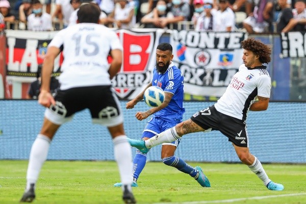 Colo Colo pudo haber visto alterada su planificación por la localía de la U. / FOTO: Agencia Uno