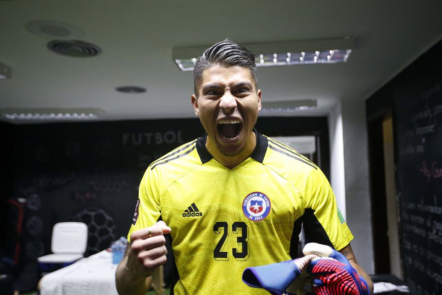 Brayan Cortés irá de titular esta noche ante Uruguay. | Foto: ANFP.
