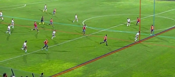 La posición offside que le cobraron a Lucero y que terminó anulando el gol de Gil. | Foto: Captura.