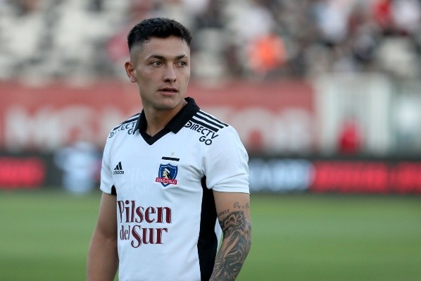 Cristián Zavala lucha por ganarse un lugar en Colo Colo. / FOTO: Agencia Uno