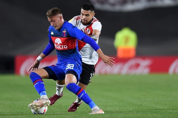 Paulo Díaz cometió un grosero error en la caída de River Plate ante Tigre. | Foto: Getty Images.