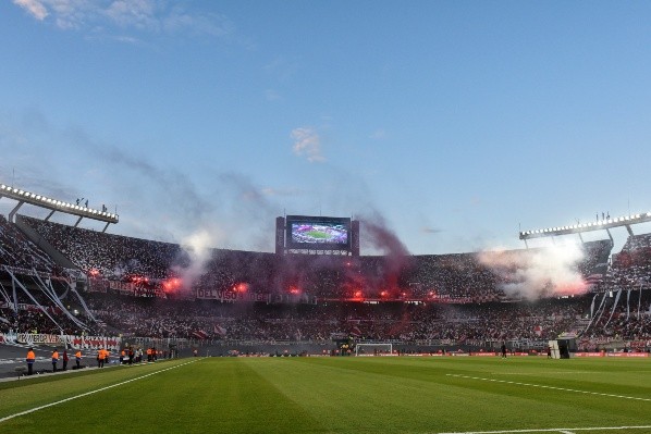 Colo Colo jugará a estadio lleno en su visita ante River Plate por la fecha 5 del Grupo F de la Copa Libertadores 2022. | Foto: Getty Images.