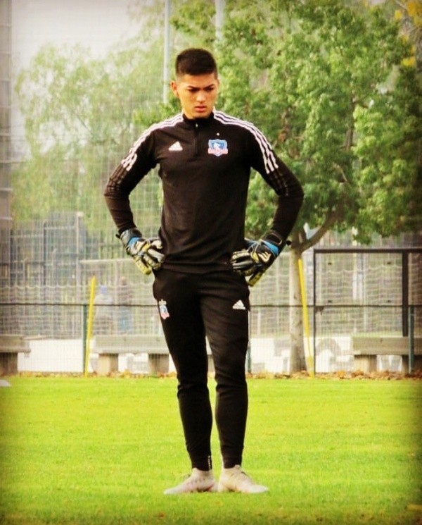 Carlos Ili en Colo Colo. Foto: Sebastián Fuica