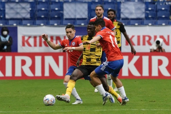 Óscar Opazo fue reemplazado por Gary Medel en defensa a los 74 minutos de juego. | Foto: Getty Images.