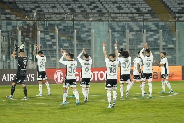 Apenas 10 mil hinchas ingresaron para el Colo Colo vs Inter de Porto Alegre. | Foto: Guillermo Salazar.