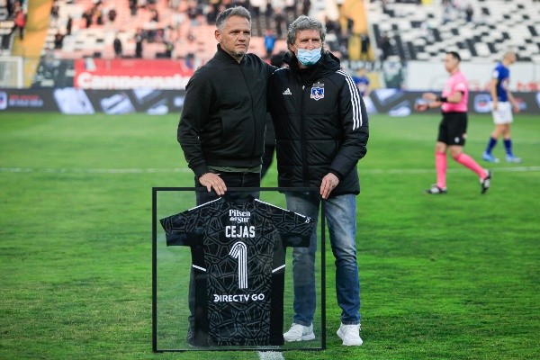 Sebastián Cejas recibió un homenaje en el estadio Monumental. Fuente: Agencia UNO.