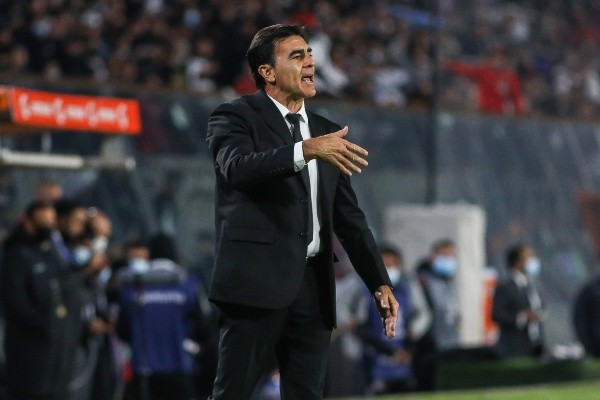 Gustavo Quinteros suma variantes para la segunda mitad del 2022. | Foto: Agencia UNO.