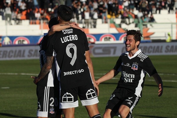Colo Colo venció a Cobresal en el norte y llegó a 54 puntos en la tabla de posiciones. | Foto: Agencia UNO.