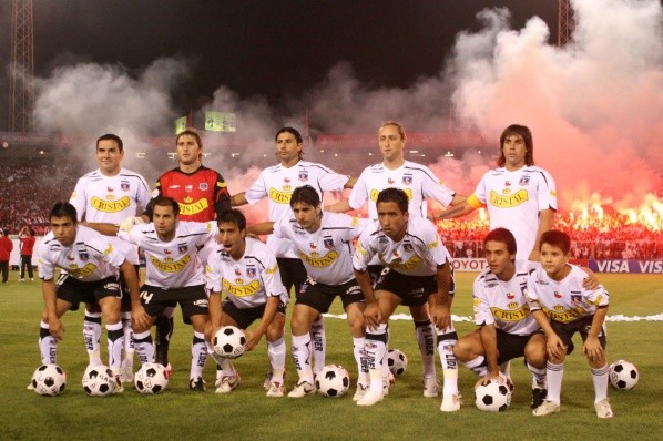 Colo Colo quedó eliminado en la fase de grupos de la Copa Libertadores 2008 por solo diferencia de goles. | Foto: Archivo.