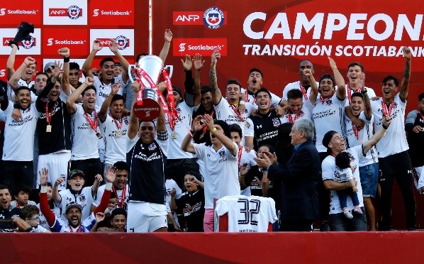Colo Colo ganó su último título en el Transición 2017. | Foto: Agencia UNO.