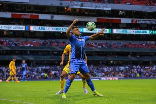 Morales no ha podido consolidarse en el fútbol mexicano. | Foto: Getty Images.