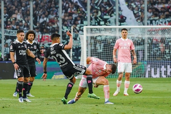 Esteban Pavez fue una de las buenas figuras en el empate 0-0 ante Universidad Católica. | Foto: Guillermo Salazar.