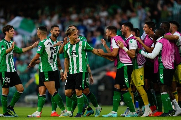 Real Betis enfrentará a Colo Colo en Concepción